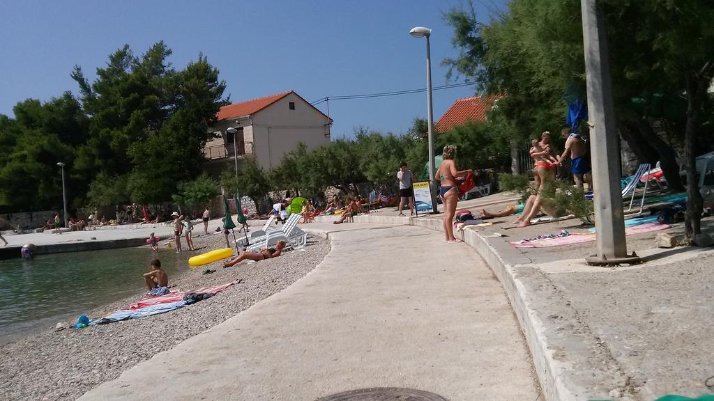 Holiday House Popovic Sućuraj Eksteriør bilde
